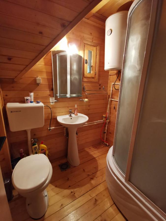 Apartman Bugar Mitrovac Exterior foto