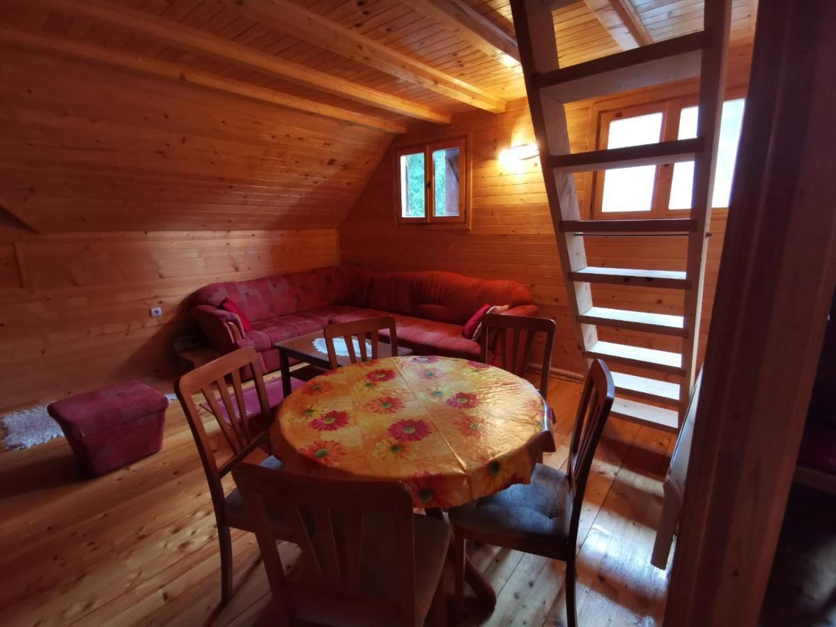 Apartman Bugar Mitrovac Exterior foto